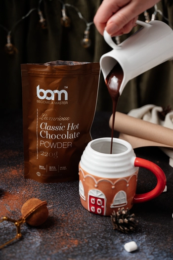 paket-klasicna-vroca-cokolada-z-modrimi-marshmallow